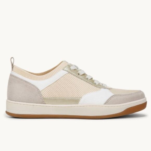 Bzees Dynamic Slip On Sneaker - Picture 11 of 11